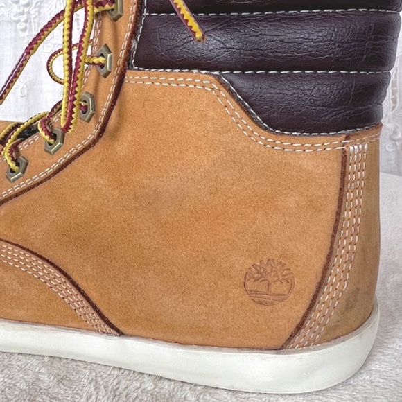 Tiimberland Women's Dausette Sneaker Boots Size 9M 🎉 Host Pick 3X - Picture 3 of 11